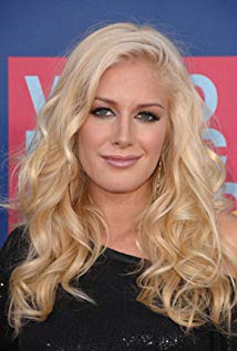How tall is Heidi Montag?